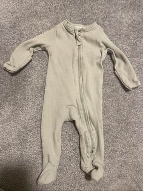 Baby Ribbed Zip-Front Footed One-Piece in Sage Green